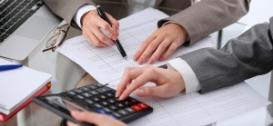 كتيب تقويم و تحسين الرقابة الداخلية بالمنشآت