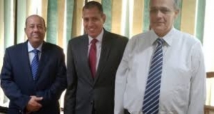 لقاء رئيس مصلحة الضرائب المصرية ونقيب صيادلة القاهرة لبحث مطالب النقابة