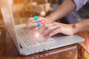 ميزات المحاسبة التي تعمل على تحسين تجربة العميل