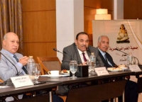 رئيس مصلحة الضرائب يناقش تحديات المنظومة الإلكترونية وقانون الإجراءات والقوانين المستجدة