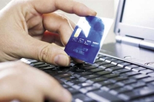 مصلحة الضرائب المصرية تصدر قرارا بشأن استخدام البوابة الإلكترونية لمنظومة الفاتورة الإلكترونية أو تطبيق الهاتف المحمول